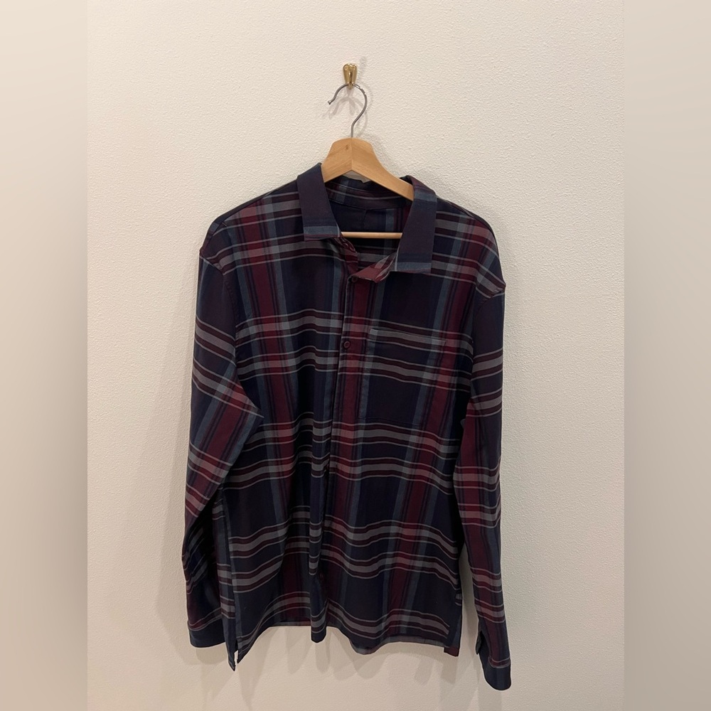 Lululemon XL Dress Shirt